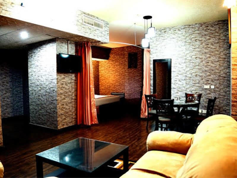 Rafee Hotel Dubai Exterior photo