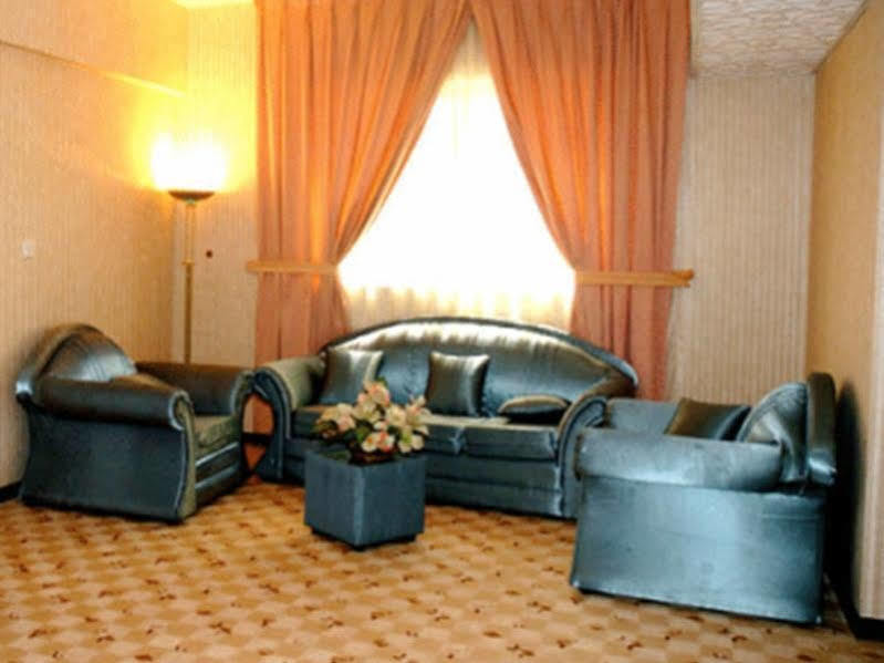 Rafee Hotel Dubai Exterior photo